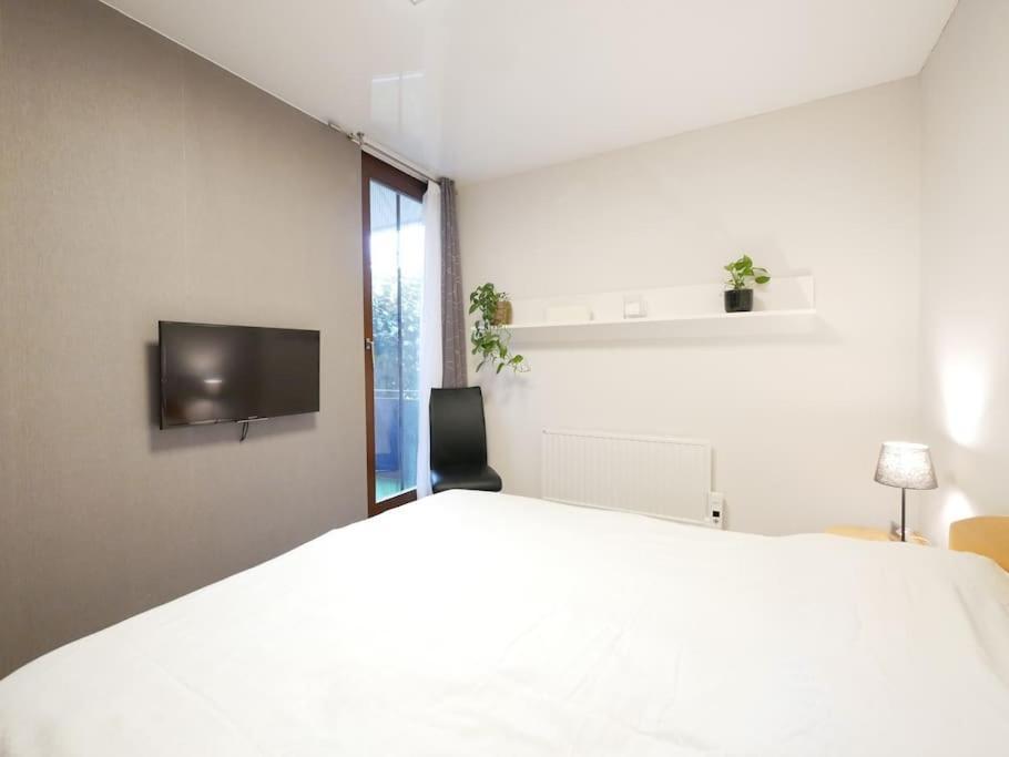 61 M2 Erdgeschosswohnung Mit Eigenem Parkplatz Vorm Haus Osnabrück Extérieur photo