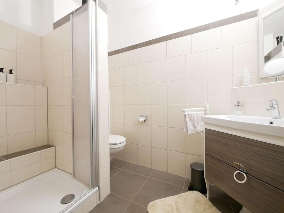 61 M2 Erdgeschosswohnung Mit Eigenem Parkplatz Vorm Haus Osnabrück Extérieur photo